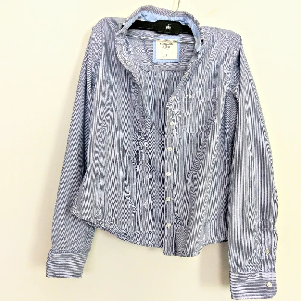 3/12 A&F blue white button down shirt curvy wa… - Picture 12 of 14